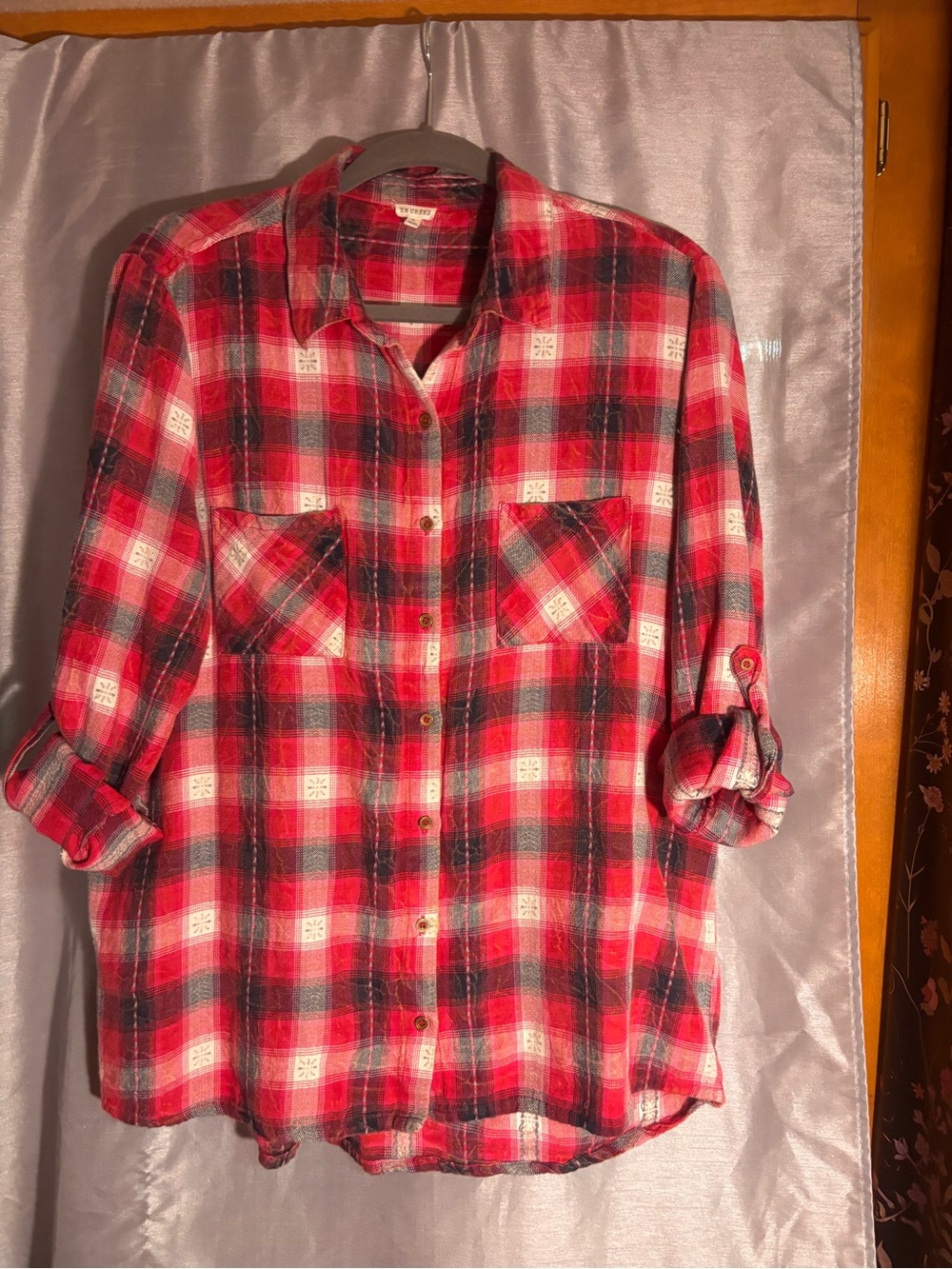 En Creme Red Plaid Button-Down Shirt
